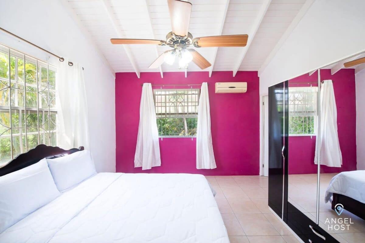 Beachy Cottage I Kitchen I Wi-Fi I Shaded Cabana I Parking サンフィリップ エクステリア 写真