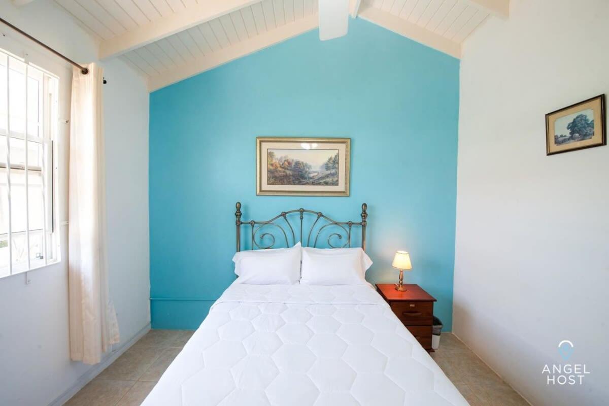 Beachy Cottage I Kitchen I Wi-Fi I Shaded Cabana I Parking サンフィリップ エクステリア 写真