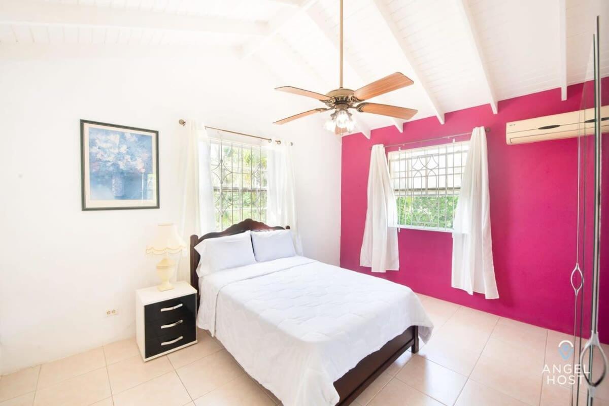 Beachy Cottage I Kitchen I Wi-Fi I Shaded Cabana I Parking サンフィリップ エクステリア 写真